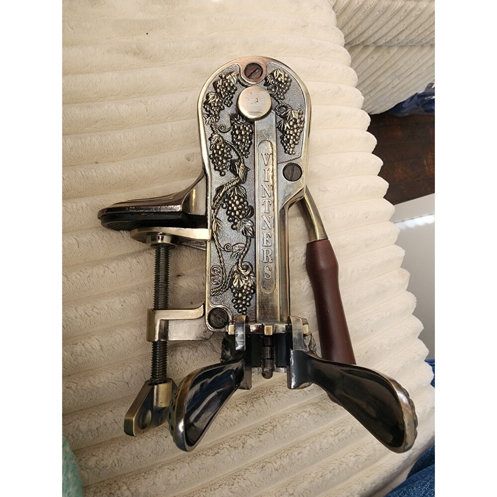 Vintners Reserve Metal Wood Corkscrew with Handle, Grapes Motif, Bronze Brown